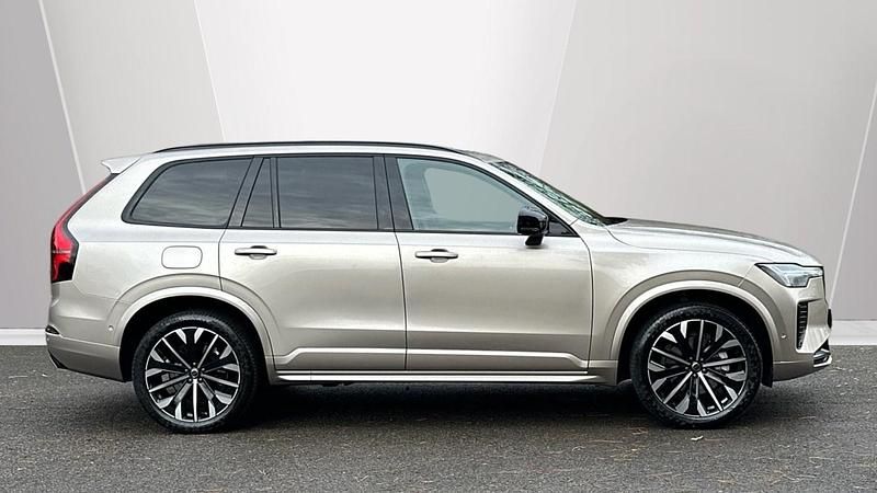Used Volvo XC90 Ultra 250 HP (183 kW) 2025 Gold SUV
