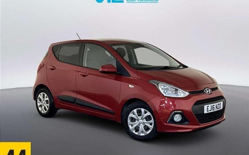 Used Hyundai i10 GO! 66 HP (48 kW) 2016 Red Hatchback