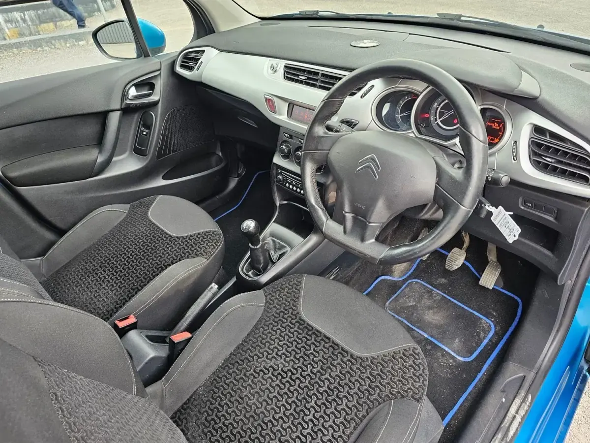 Używany Citroën C3 2011 Niebieski Hatchback
