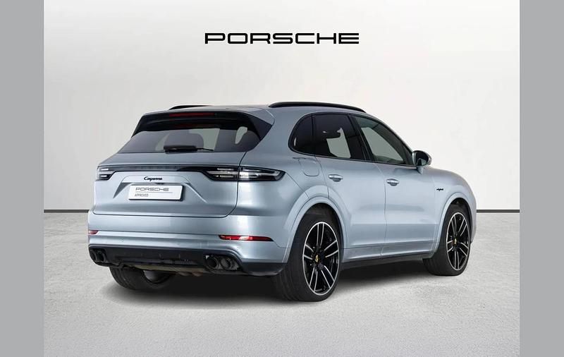Used Porsche Cayenne Platinum Edition 456 HP (335 kW) 2023 Grey SUV