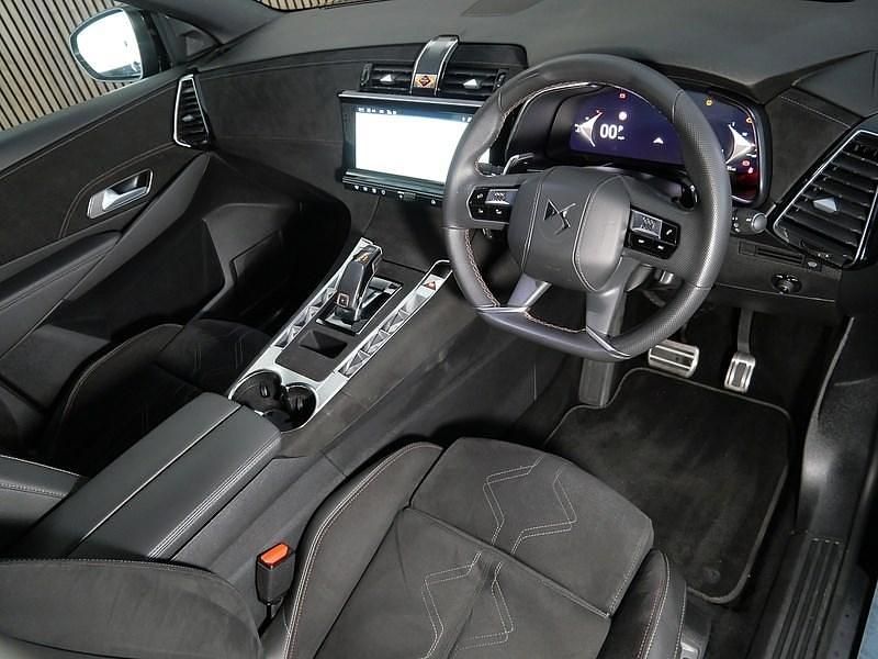 Used DS Automobiles DS7 Crossback Performance Line Plus 2024 Black SUV