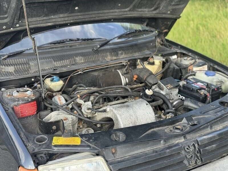 Image 3/4