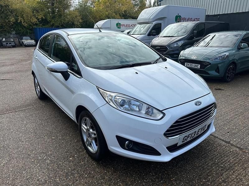 White Used 2013 Ford Fiesta Zetec Hatchback | £6,195 (Good price) - Image 1/4