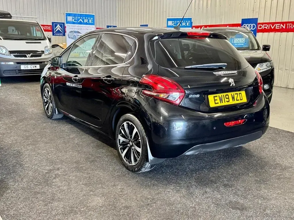 Used Peugeot 208 S 82 HP (60 kW) 2019 Black Hatchback