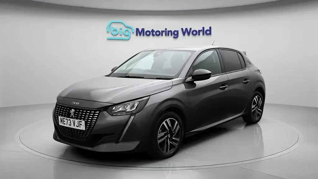 Gebraucht Peugeot 208 Allure+ 130 PS (95 kW) 2024 Grau Kleinwagen