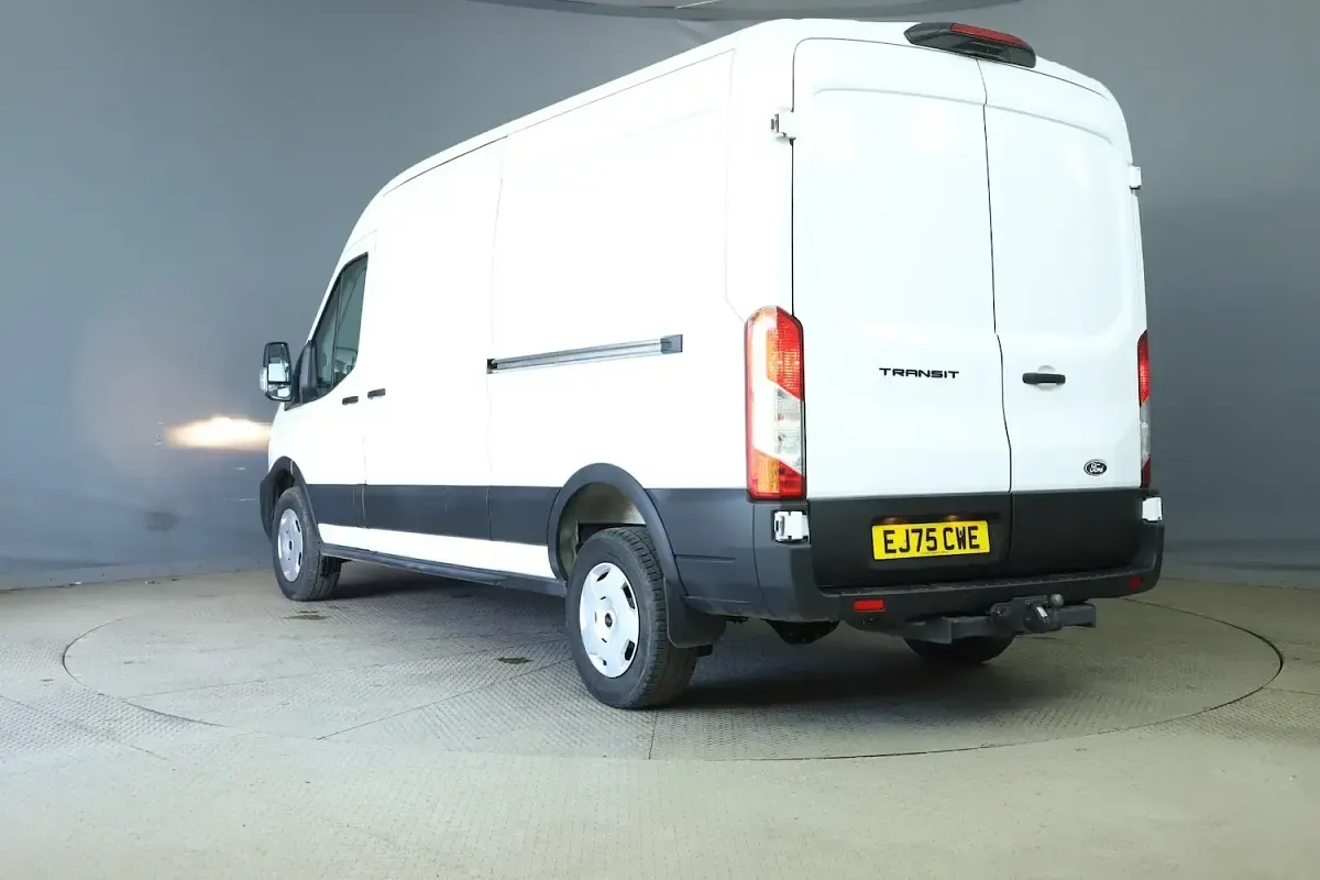 Used Ford Transit Trend 130 HP (95 kW) 2025 White Van