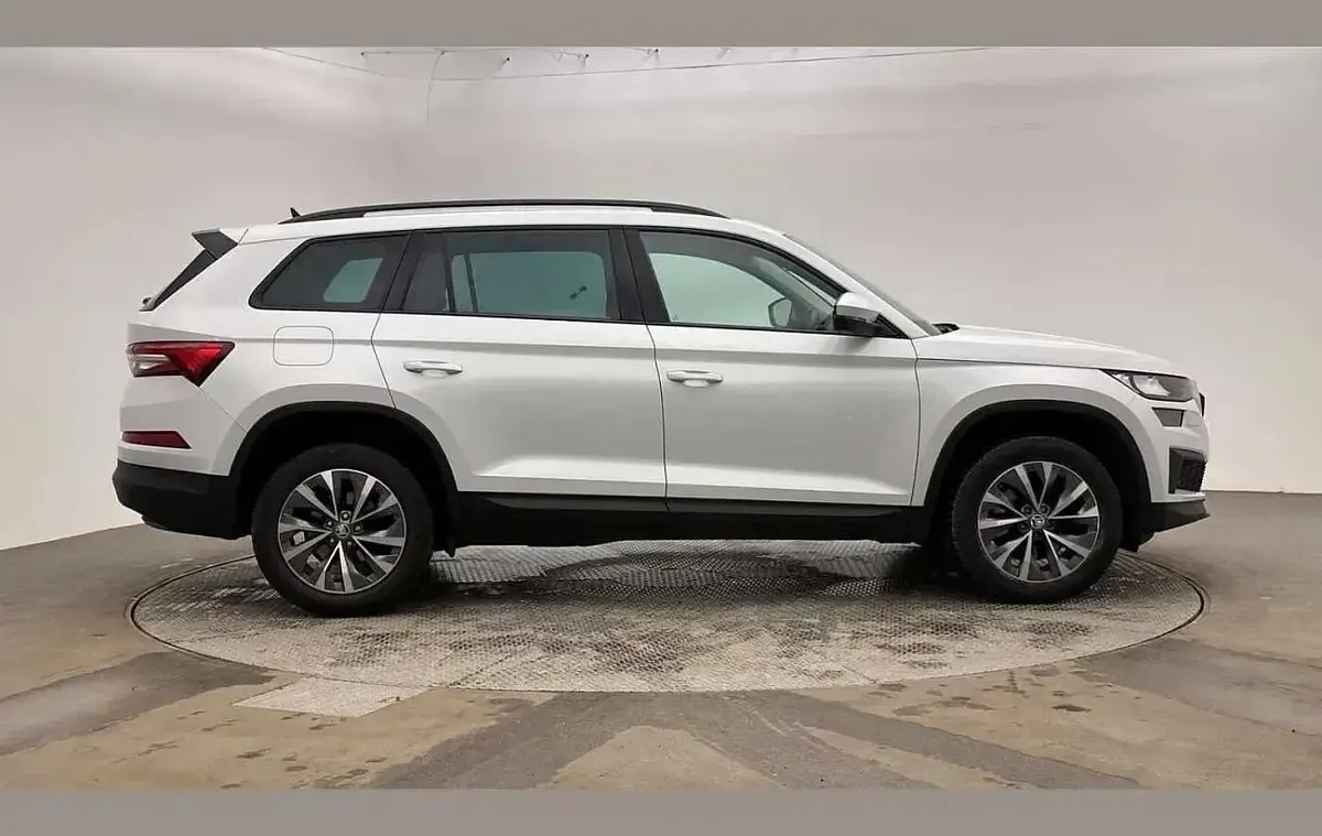 Used Skoda Kodiaq SE Drive 147 HP (108 kW) 2022 White SUV