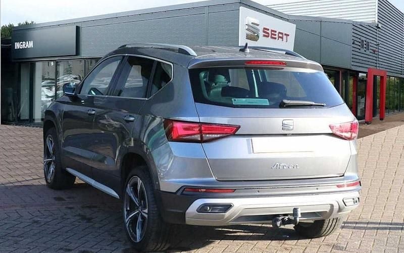 Käytetty Seat Ateca Xperience 150 HP (110 kW) 2023 Harmaa Katumaasturi