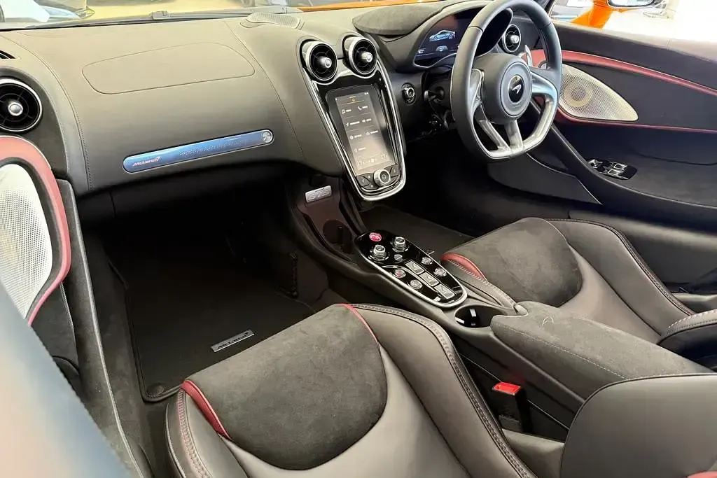 Used McLaren GTS 620 HP (456 kW) 2025 Orange Coupe
