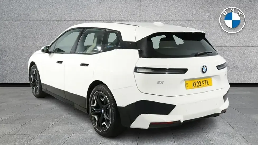 Used BMW iX M Sport 236 kW (322 HP) 2023 White SUV
