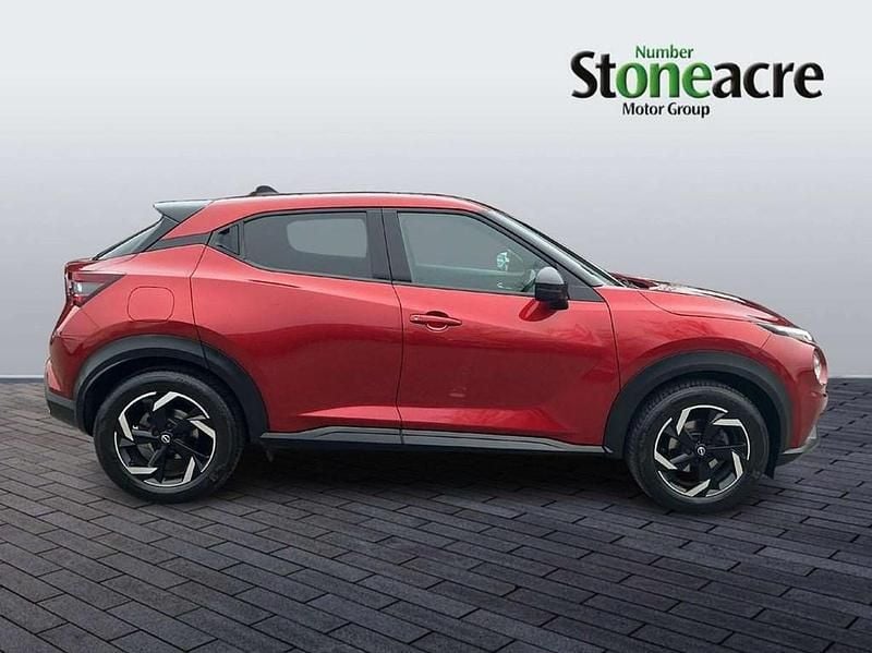 Used Nissan Juke N-Connecta 114 HP (83 kW) 2023 Red SUV