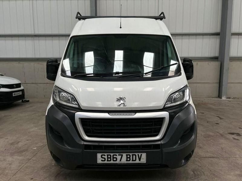 Second-hand Peugeot Boxer 130 CP (95 kW) 2017 Alb Van