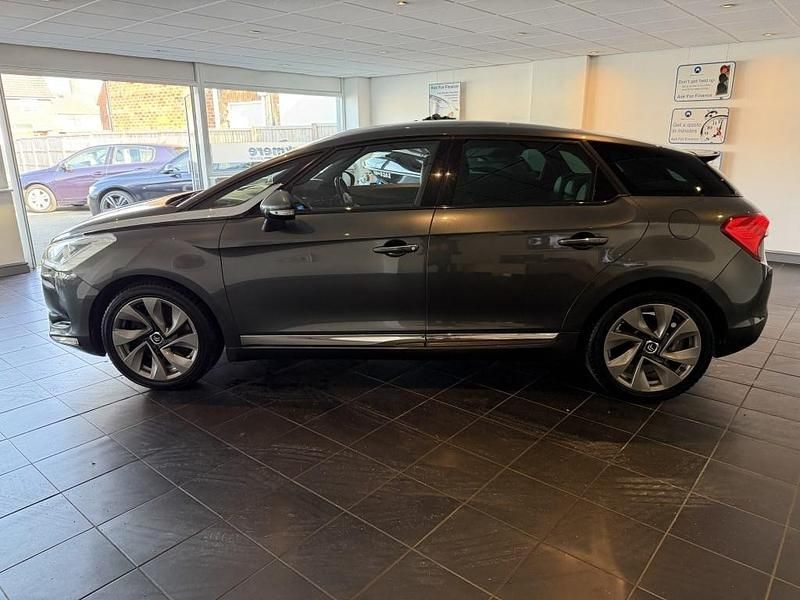 Begagnad Citroën DS5 2015 Grå Halvkombi