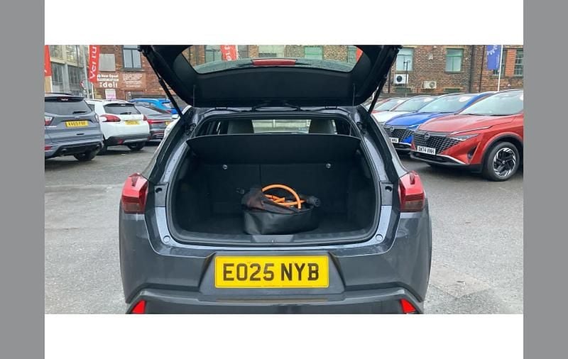 Used Lexus UX 300e 150 kW (204 HP) 2025 Grey SUV