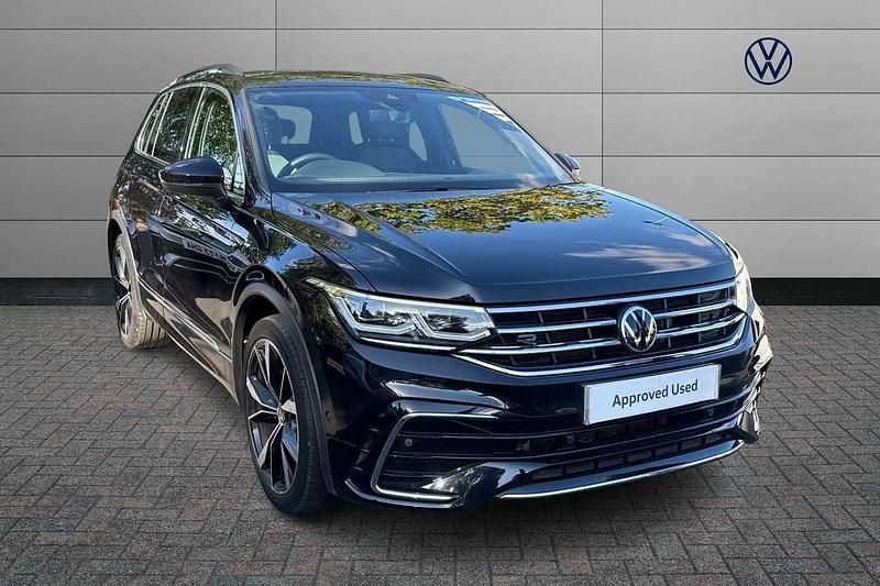Black Used 2023 VW Tiguan R-line SUV | £26,200 (Fair price) - Image 1/4