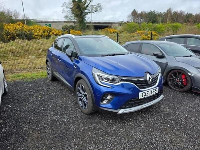 Used Renault Captur Techno 143 HP (105 kW) 2023 Blue/black SUV