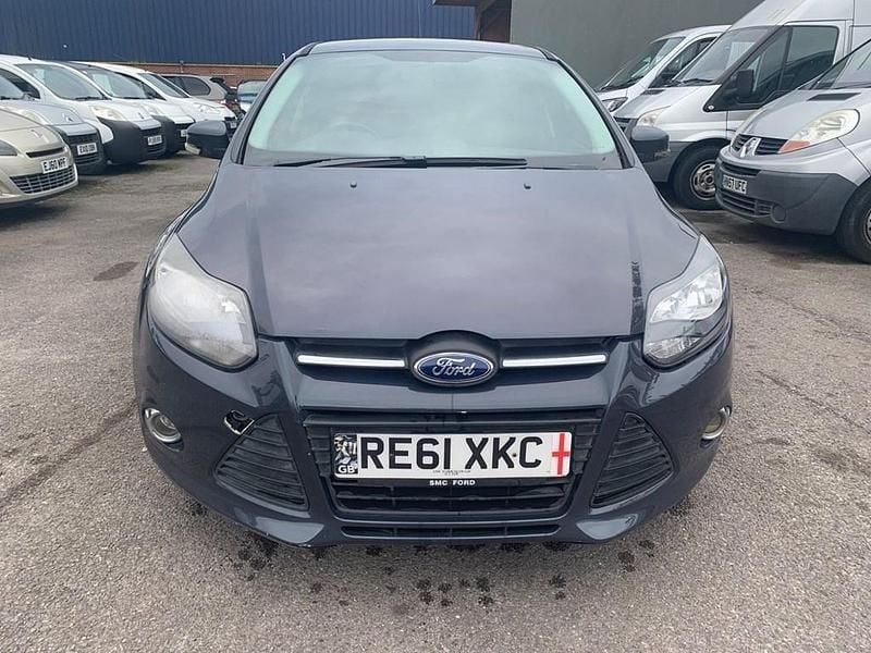 Used Ford Focus Zetec 115 HP (84 kW) 2012 Grey Hatchback