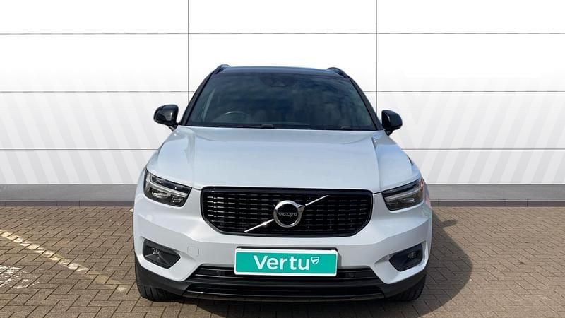 Used Volvo XC40 R-Design 163 HP (119 kW) 2021 Silver SUV