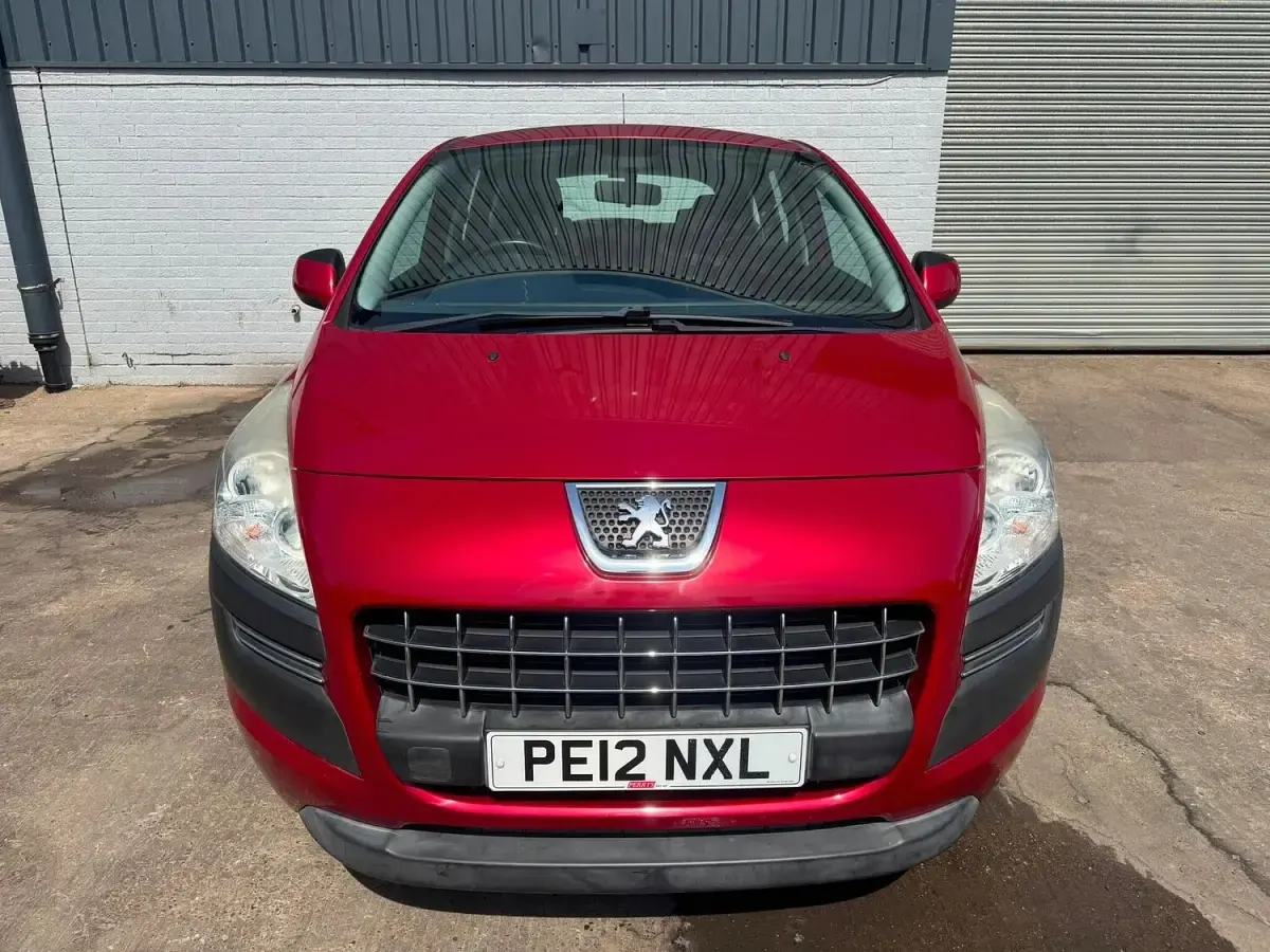 Used Peugeot 3008 Active 2012 Red Estate