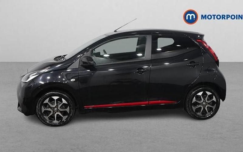 Used Toyota Aygo Trend 72 HP (52 kW) 2021 Black Hatchback