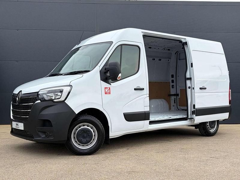New Renault Master Business 2025 White MPV
