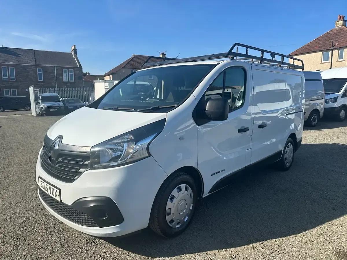 Used Renault Trafic Business 2015 White MPV