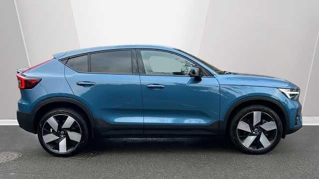 Used Volvo EC40 Ultimate 167 kW (228 HP) 2023 Blue SUV
