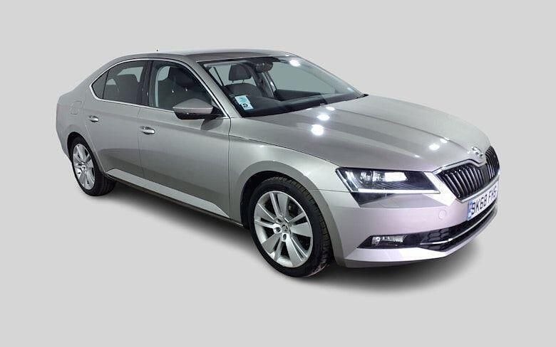 Beige Used 2018 Skoda Superb SE L Executive Hatchback | £14,512 (A bit pricey) - Image 1/3