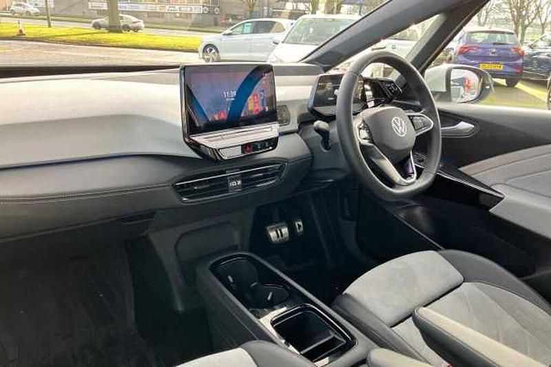 Used VW ID.3 Pro 150 kW (204 HP) 2025 White Hatchback