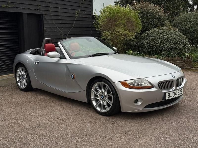 Used BMW Z4 Impressive 231 HP (169 kW) 2004 Silver Cabriolet