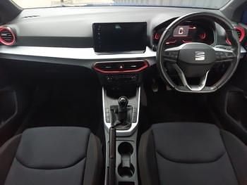 Used Seat Arona FR 110 HP (80 kW) 2023 Blue SUV