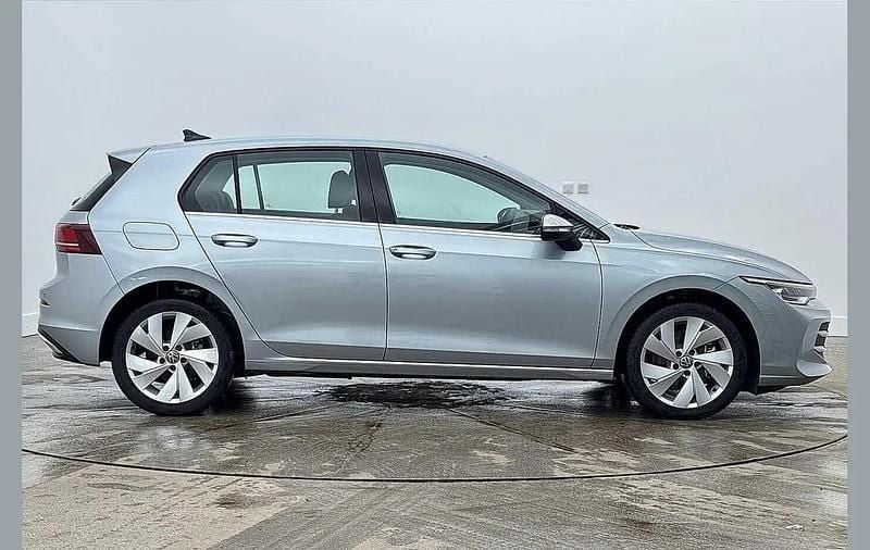 New VW Golf VIII Style 204 HP (150 kW) 2025 Silver Hatchback
