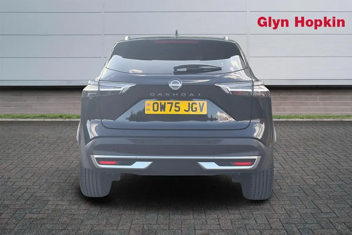 Used Nissan Qashqai N-Connecta 158 HP (116 kW) 2025 Black SUV