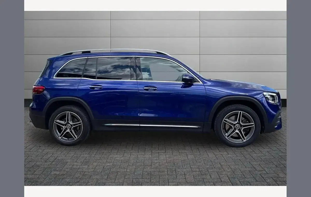 Used Mercedes GLB220 AMG Line Premium 187 HP (137 kW) 2022 Galaxy blue SUV
