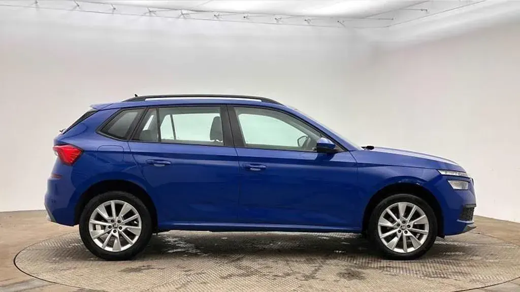 Used Skoda Kamiq SE 110 HP (80 kW) 2022 Blue SUV