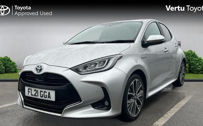 Used Toyota Yaris Hybrid 116 HP (85 kW) 2025 Hatchback
