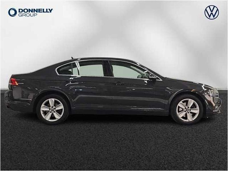 Used VW Passat 150 HP (110 kW) 2021 Sedan