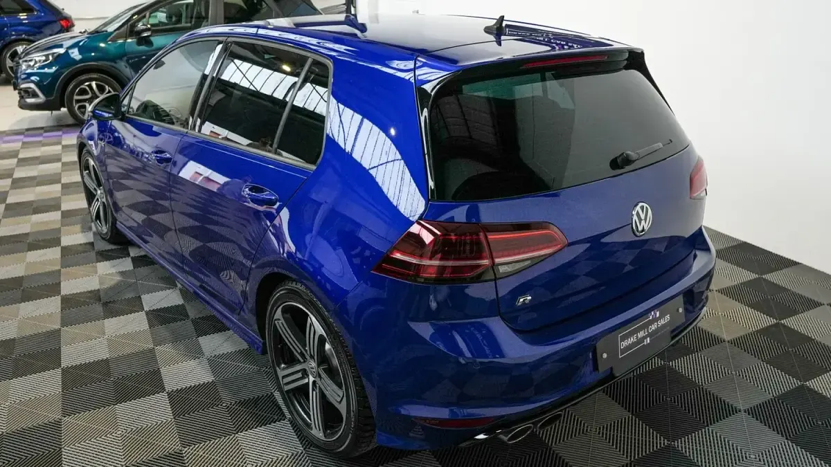 Used VW Golf VII R 310 HP (228 kW) 2016 Blue Hatchback