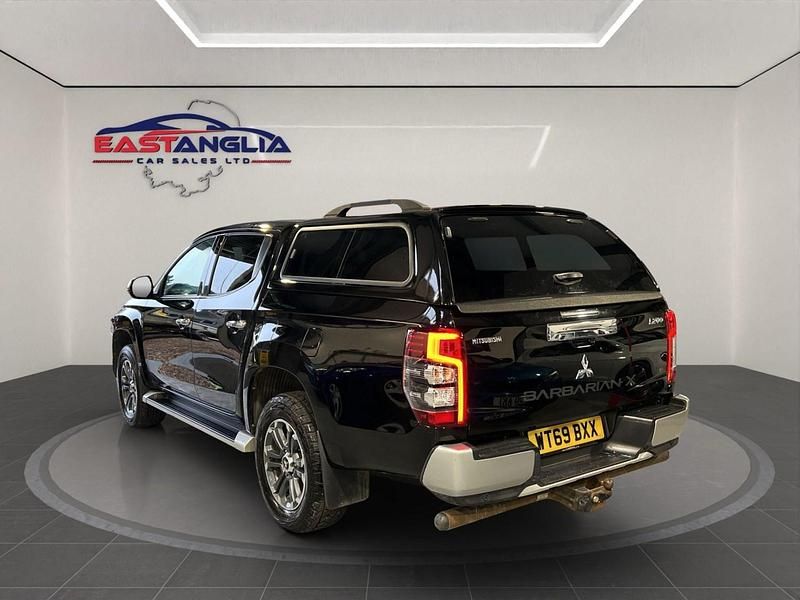 Used Mitsubishi L200 2020 Black Pickup