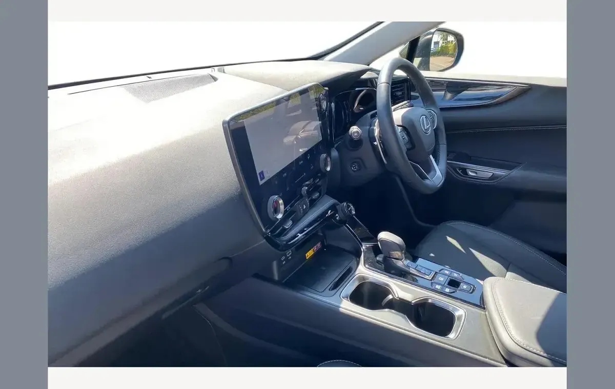 Used Lexus NX450h+ 292 HP (214 kW) 2026 Green SUV