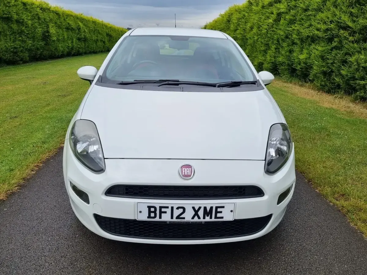 Used Fiat Punto Easy 2012 White Hatchback