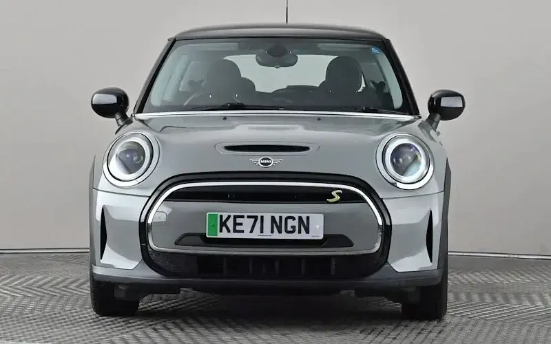 Used Mini Cooper S Level 1 135 kW (184 HP) 2023 Hatchback