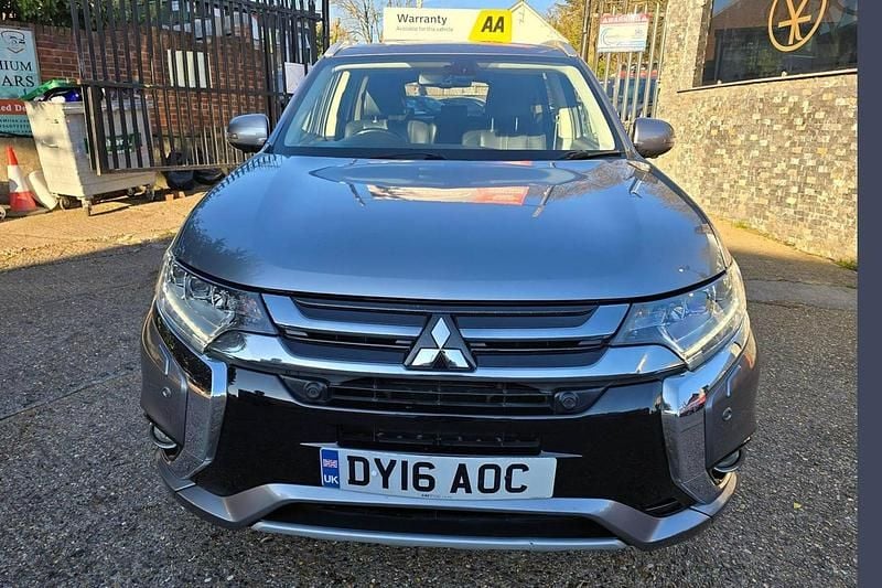 Used Mitsubishi Outlander P-HEV 2016 Grey Estate