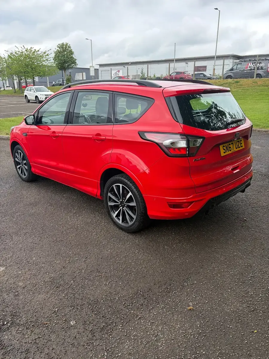 Used Ford Kuga ST-Line 120 HP (88 kW) 2017 Red SUV