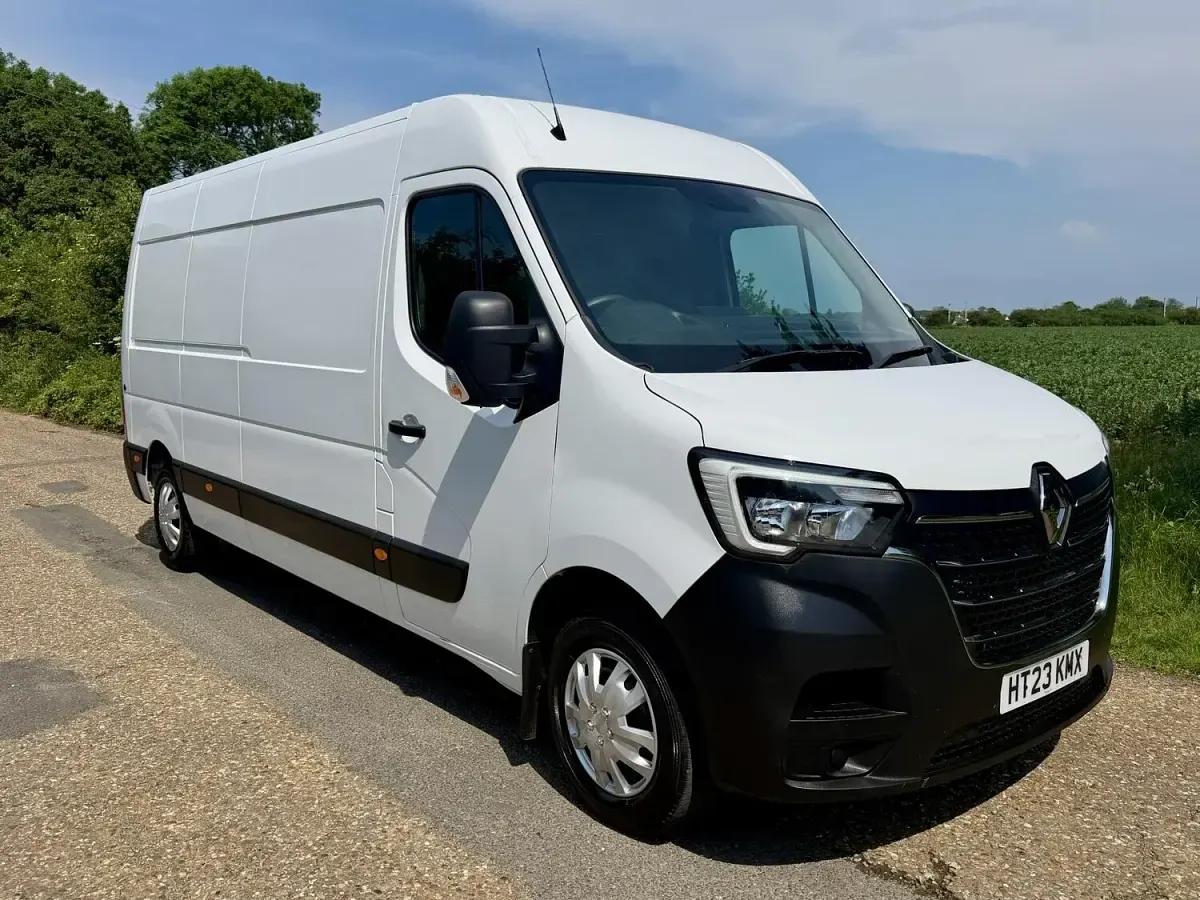 Used Renault Master Business 2023 White MPV