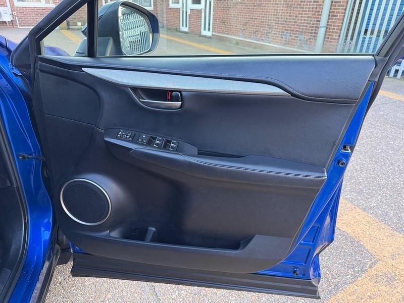 Used Lexus NX300h Sport Line 197 HP (144 kW) 2018 Blue SUV