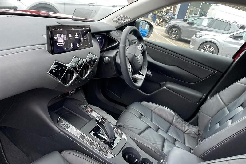 Used DS Automobiles DS3 Crossback E-Tense Opera 113 kW (154 HP) 2024 Red SUV