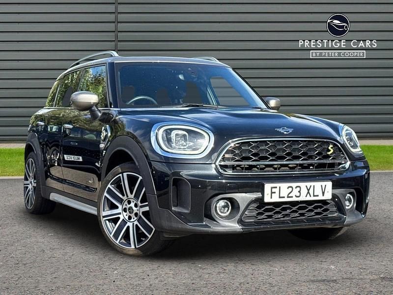 Black Used 2023 Mini Cooper Countryman Exclusive SUV | £22,998 (A bit pricey) - Image 1/4