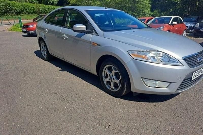 Silver Used 2009 Ford Mondeo Zetec Hatchback | £2,495 (Fair price) - Image 1/1
