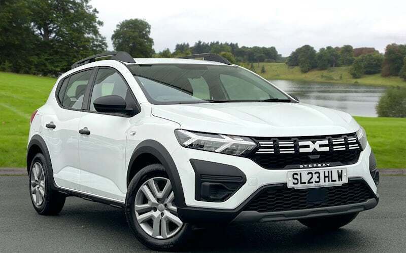 White Used 2023 Dacia Sandero Essentiel Hatchback | £11,760 (Good price) - Image 1/4